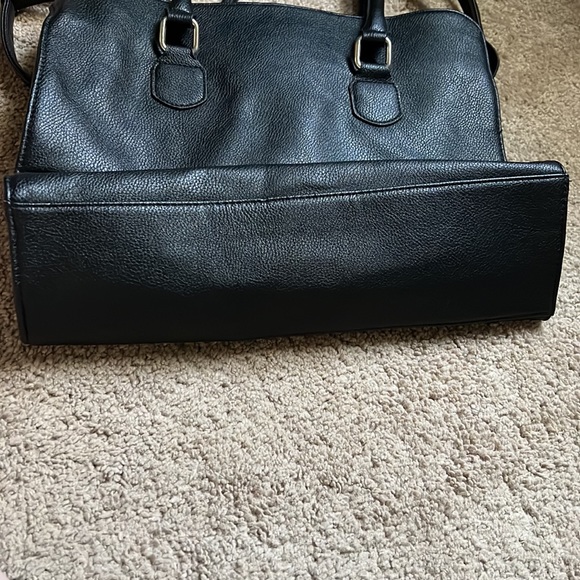 Handbag - Picture 6 of 9